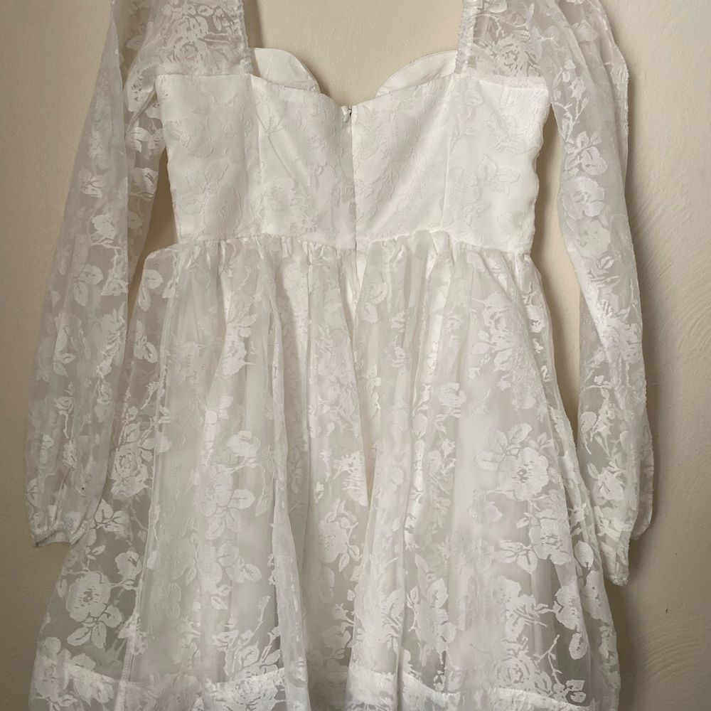 Lulu’s Exceptionally Darling White Burnout Floral Bustier
Mini Dress Medium - Picture 4 of 11